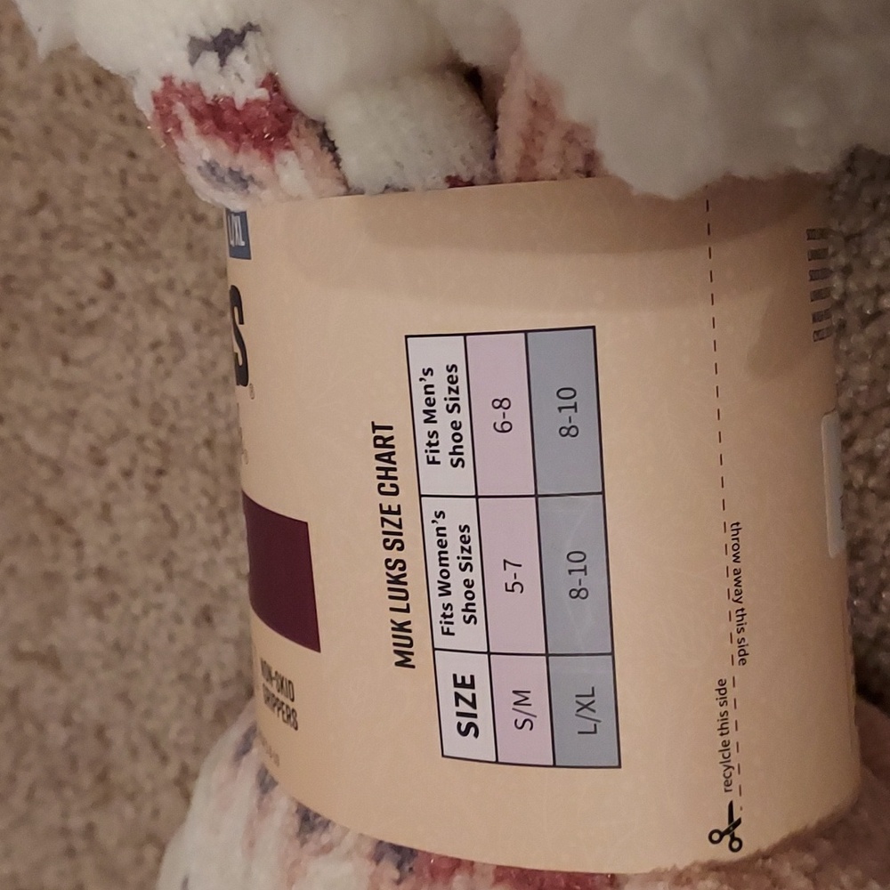 Muk Luks Pink and White Cabin Socks - Picture 7 of 8